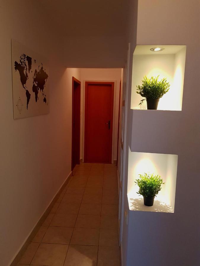 Apartment With Amazing View Near Old Town Букурещ Екстериор снимка