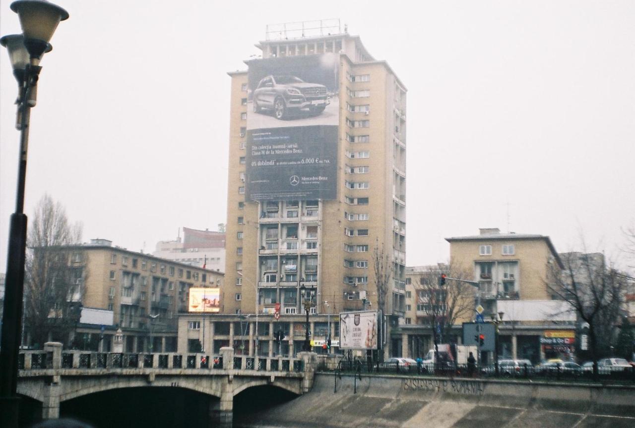Apartment With Amazing View Near Old Town Букурещ Екстериор снимка